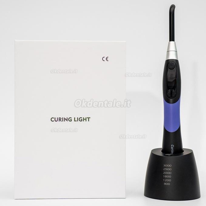 Lampada polimerizzatrice LED dentale Mecco Q8 con misuratore di luce integrato